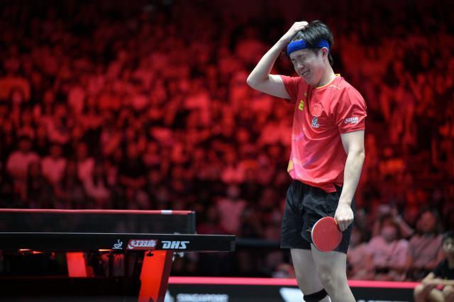 1739027011708049680.jpg (体育)(5)乒乓球——WTT新加坡大满贯:梁靖崑晋级决赛XxjpseC008672_20250208_PEPFN0A001.jpg