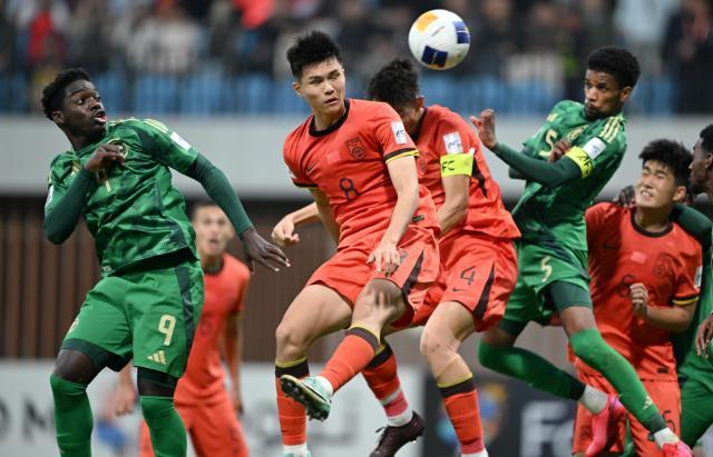 1740320041826052826.jpg (体育)(43)足球——U20亚洲杯:中国队不敌沙特阿拉伯队+无缘四强XxjpseC007405_20250222_PEPFN0A001.jpg